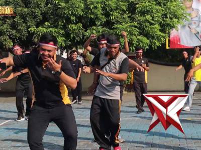 Olahraga bersama dan Semarak kemerdekaan HUT Republik Indonesia ke-80 - PoliceTube