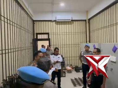 Pengecekan senpi secara serentak