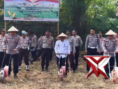 PENANAMAN JAGUNG SERENTAK KURTAL IV POLRES BIMA