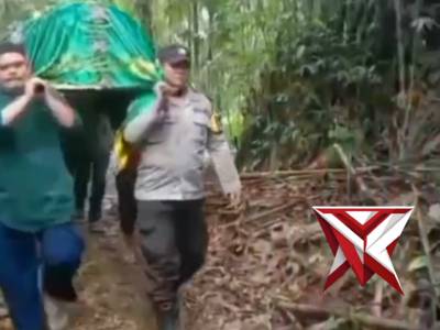 Polisi Humanis Bhabinkamtibmas Polsek Sipispis Polres Tebing Tinggi  Aiptu Iwan Kukuh Membantu Warga