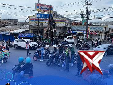 Sat Samapta Polres Subang melaksanakan Pengaturan Arus Lalin di Jalur Wisata