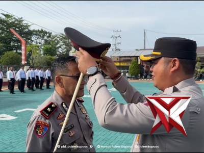 Bentuk Penghargaan atas Dedikasi, Polres Kapuas Gelar Upacara Kenaikan Pangkat Pengabdian