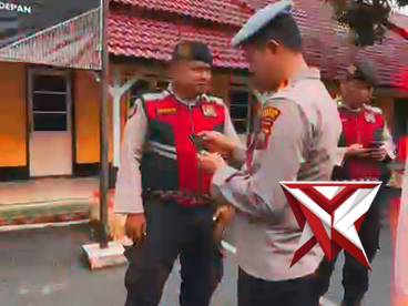 KASAT SAMAPTA BERSAMA  KASI PROPAM MELAKSANAKAN  PENGECEKAN GAYA HIDUP HEDON  KEPADA PERSONIL SAMAPT