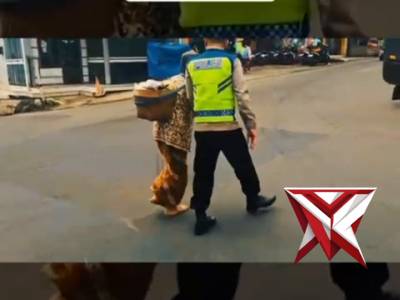 Polisi selalu ada untuk saling memberi dan berbagi kepada masyarakat