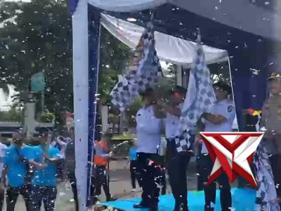 PELEPASAN PESERTA ANGKUTAN BALIK MUDIK GRATIS KEMENHUB