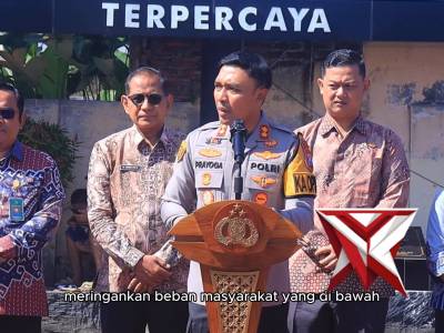 Polres Ngawi menggelar kegiatan Pasar Murah bagi masyarakat yang dilaksanakan di halaman Polres Ngaw