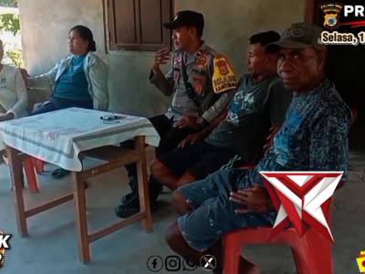 Bhabinkamtibmas polsek kisar melaksanakan kegiatan sambang kamtibmas