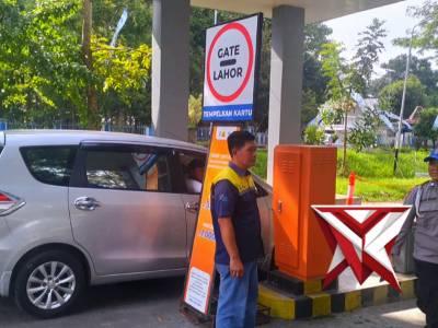 Patroli secara dialogis dan humanis siang hari - PoliceTube