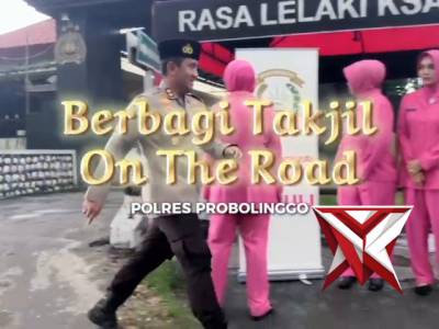 Berbagi Takjil On The Road Polres Probolinggo
