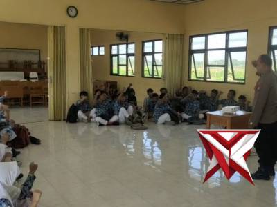 Penyuluhan di smp 1 Malo