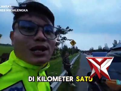 MOTOR SENYUM BERBAGI SATLANTAS POLRES MAJALENGKA