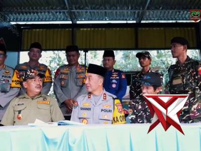 KAPOLDA SUMSEL DAN BHAYANGKARI CEK POS PENGAMANAN OPS KETUPAT 2026, BAGIKAN TALI ASIH HINGGA TAKJIL