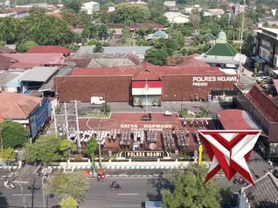 KAPOLRES NGAWI PIMPIN UPACARA PENGHARGAAN