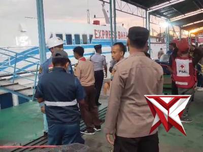 Giat PAM Kedatangan KMP Express Bahari 6F situasi Aman terkendali