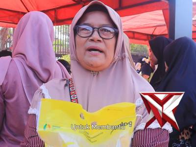 Polres Ngawi menggelar kegiatan Pasar Murah bagi masyarakat bertempat di halaman Polres Ngawi.