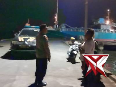 Giat Patroli Blue Light di Wilayah pelabuhan Gresik