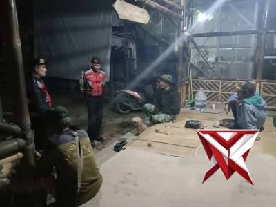 QR POLSEK SUKASARI POLRESTABES BANDUNG LAKUKAN GIAT PATROLI DIALOGIS DAN HIMBAUAN KAMTIBMAS - PoliceTube