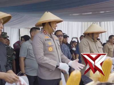 Kapolda Jawa Tengah 
Irjen Pol. Ribut Hari Wibowo melaksanakan kegiatan Gerakan Pangan Murah (GPM)
