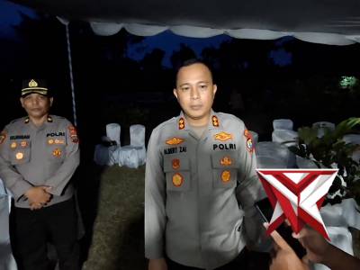 DOOR STOP KAPOLRES BITUNG BERSAMA WARTAWAN MITRA.