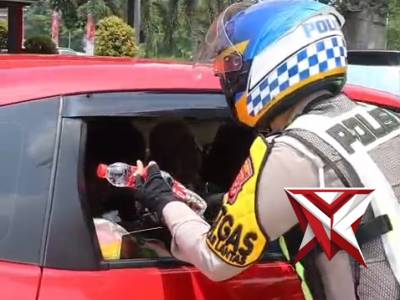 Patroli motor senyum polres subang