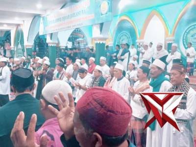 Apel dan Pengamanan Giat Rutin Manaqib Syeh Abdul Qodir Jaelani RA
di Pondok Pesantren Al Qodiri Jem