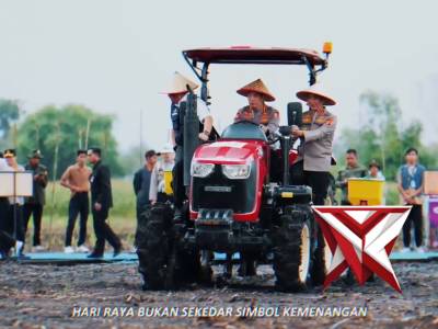 Kepala Kepolisian Daerah Sumatera Selatan Beserta Staff dan Jajaran Serta Bhayangkari Mengucapkan