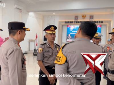 Upacara kenaikan pangkat pengabdian
