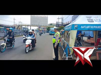 Aiptu Riza Menyampaikan live report sore hari di Jalan Raya Lawang - PoliceTube