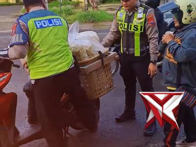 Melayani dengan Hati, Hadir Saat Dibutuhkan. 
Bagi kami, tugas bukan hanya menjaga keamanan, tapi ju