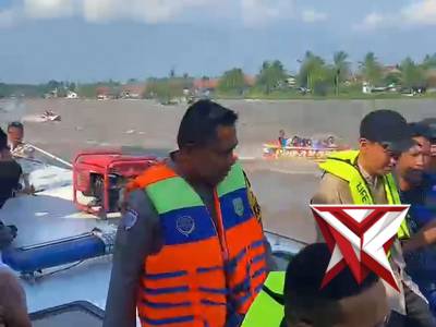 Kapolres OKI mehadiri kegiatan Adat Midang Morge Siwe Kayuagung Kab. OKI.