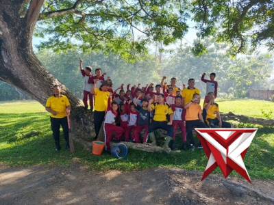 POLSEK PAMPANGAN GOTONG ROYONG KEBERSIHAN