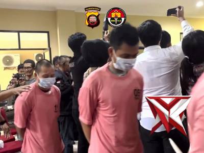 Konferensi Pers Hasil Pengungkapan Kasus Operasi Kepolisian Kewilayahan &ldquo;Peti Kapuas-2025&rdquo;