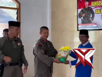 BANTUAN SOSIAL SATBRIMOB POLDA SUMBAR