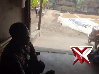 Sambang polsek belitang 2 memberikan pesan kamtibmas