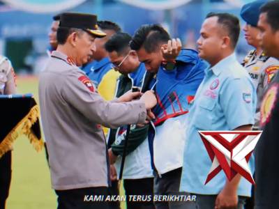 Kepala Kepolisian Daerah Sumatera Selatan Beserta Staff dan Jajaran Serta Bhayangkari Mengucapkan