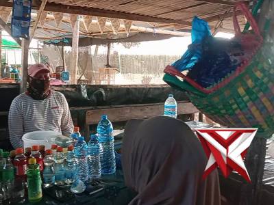 BHABINKAMTIBMAS TATAP MUKA DI WARKOP DENGAN MASYARAKAT