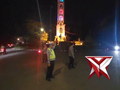Pantauan arus lalin di tugu bintang Pos Pam Sekayu terpantau sepi