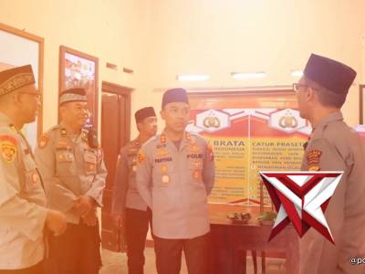 Kunjungan Kerja di Polsubsektor Gerih - PoliceTube