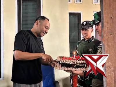 SOLIDARITAS TNI-POLRI DALAM MOMEN SYUKURAN HUT KAPOLRES NDUGA#tni #polri #solidaritas