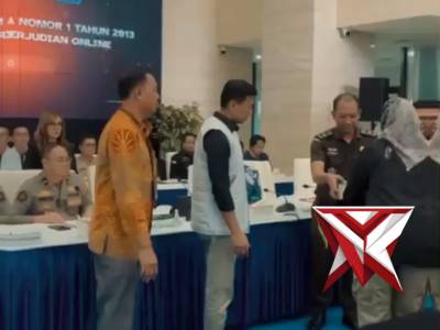 Polri Komitmen Berantas Judi Online ???