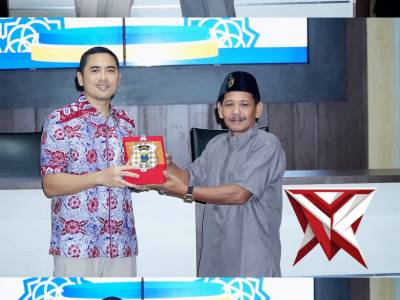 Kapolres Pacitan menggelar kegiatan Halal Bihalal bersama Persaudaraan Kepala Desa Indonesia (PKDI) - PoliceTube