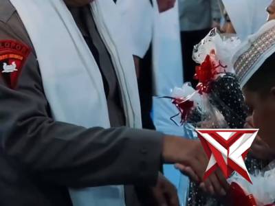 Kapolri Kunjungi SPPG Paakri Polda Sumsel, Relawan Terima Tali Asih PALEMBANG &mdash; Kapolri Jenderal Pol