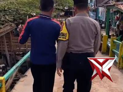 Personil Sat Samapta Polres Muba Melaksanakan Jumat Berkah di Wilayah Sekayu