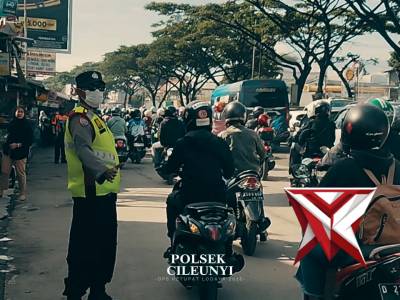 Arus Mudik Lokal H+2 Lebaran Ramai, Polisi Lakukan Penarikan Lalin di Jalur Cileunyi&ndash;Garut