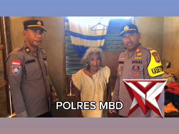 Polres maluku barat daya membagikan bansos kepada masyarakat yang membutuhkan