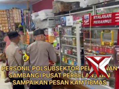 Personil Polsubsektor Pelalawan Sambang Pusat Pemberlanjaan Sampaikan Pesan Kamtibmas