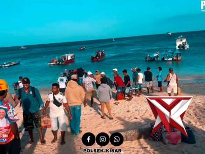 KP3 polsek kisar melaksanakan pengamanan embarkasi & debarkasi pada pelabuhan alternatif jawalang