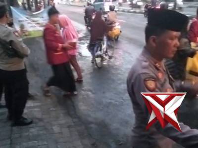 Tingkatkan Keberkahan, Polsek Gedangan Berbagi Bersama Siswa-Siswi SMA di Kecamatan Gedangan