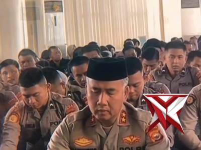 Indah nya kebersamaan saling barbagi - PoliceTube