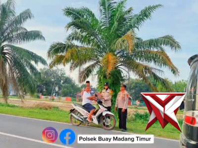 polsek buay madang timur berbagi takjil
